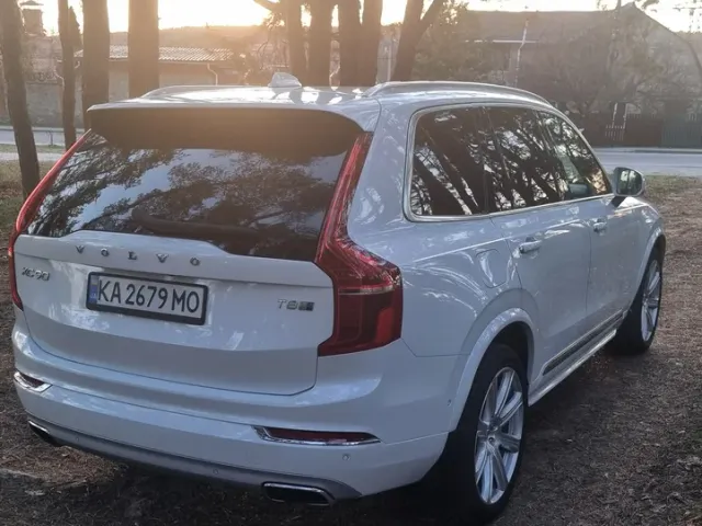 Volvo XC90 - фото 4