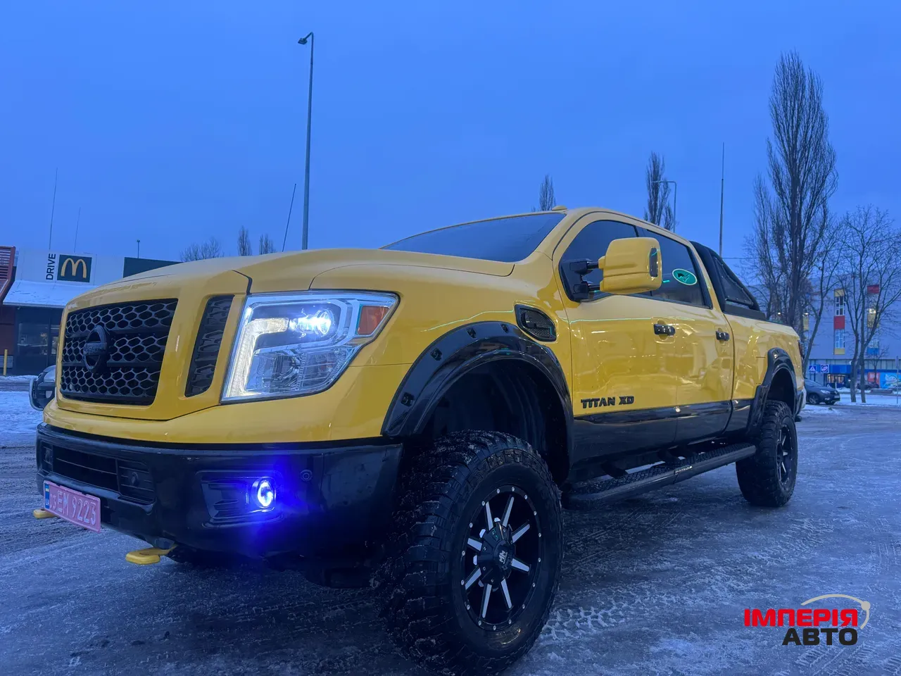 Nissan Titan - фото 5