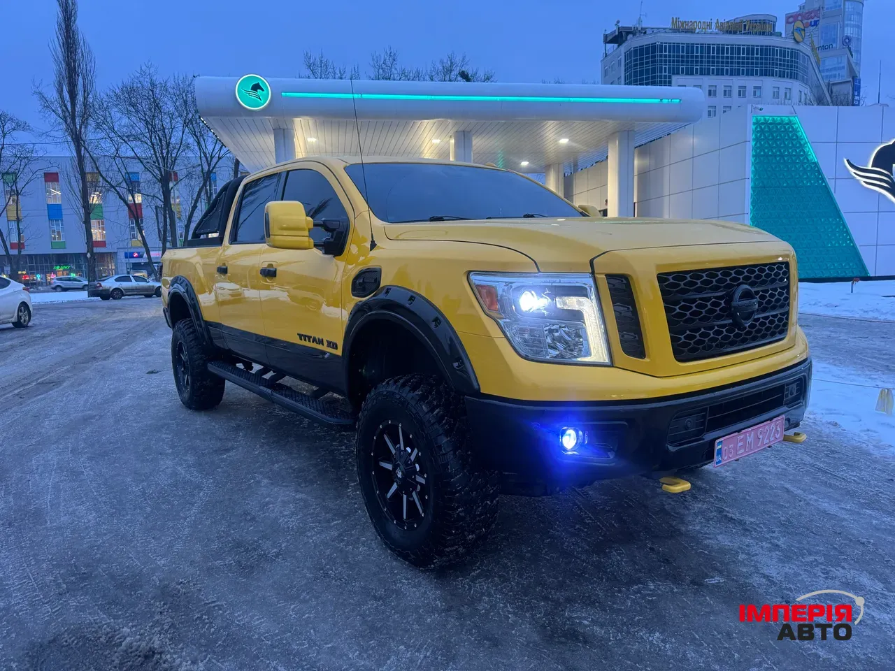 Nissan Titan - фото 4