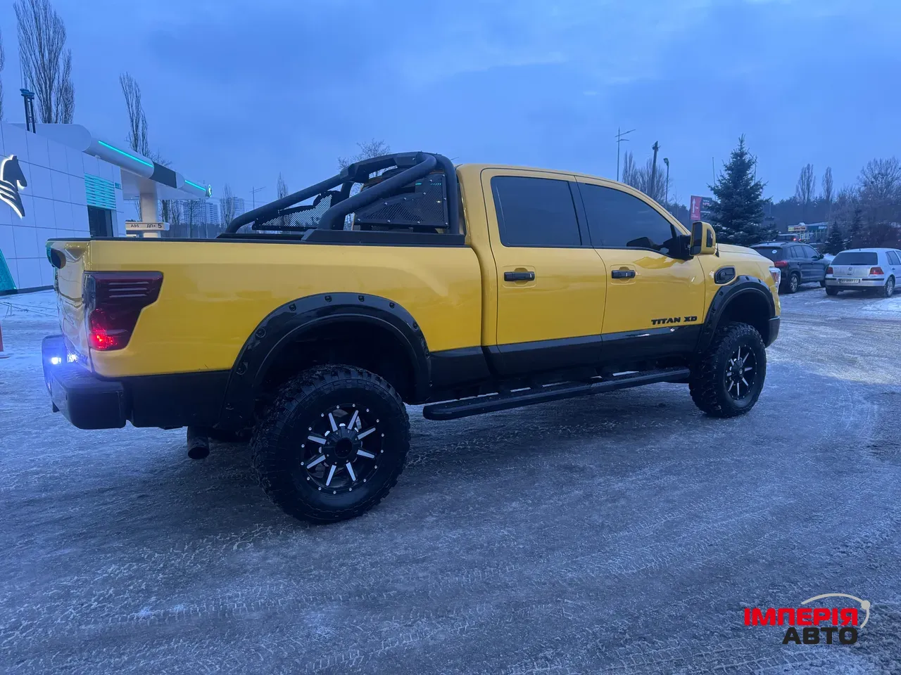 Nissan Titan - фото 9