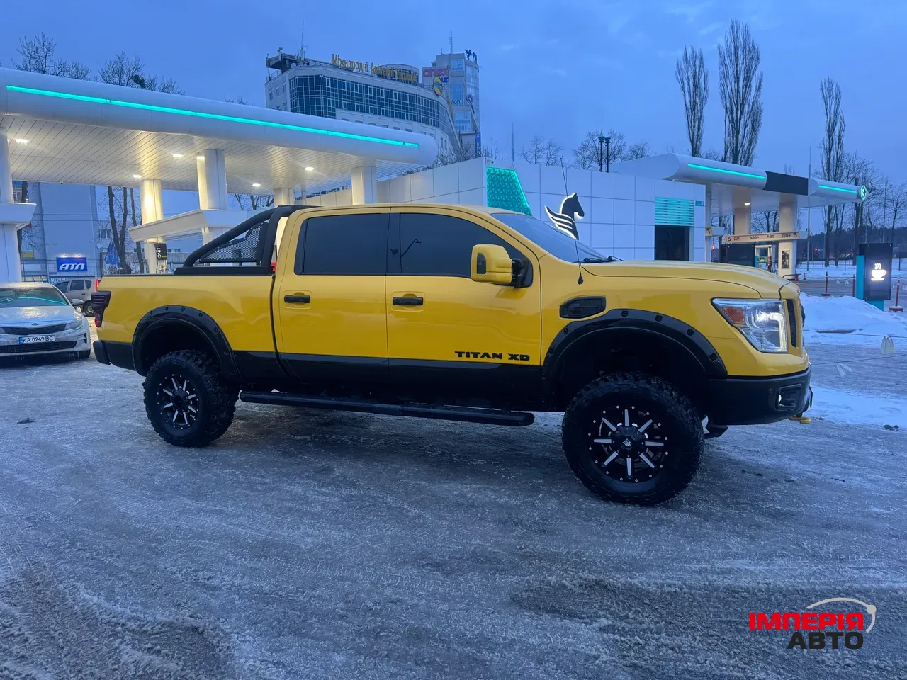 Nissan Titan - фото 7