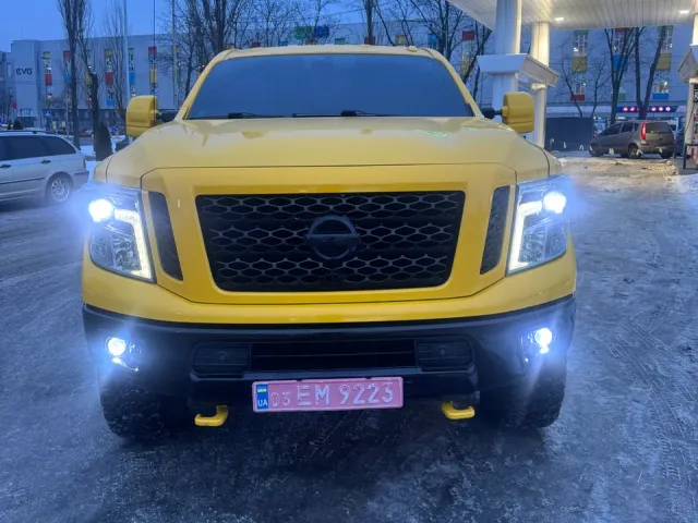 Nissan Titan - фото 2