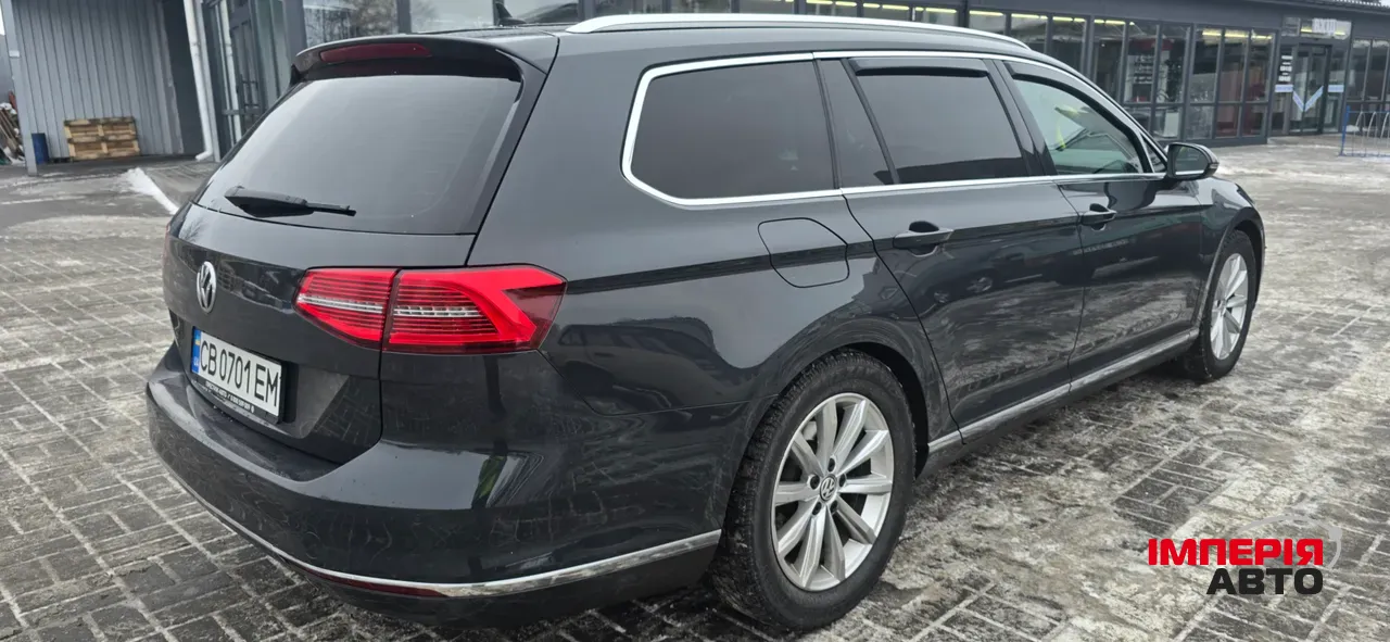 Volkswagen Passat - фото 4