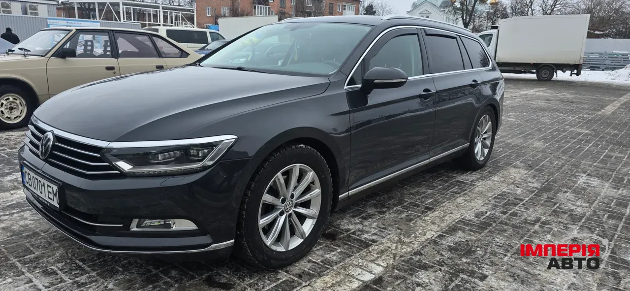 Volkswagen Passat - фото 2