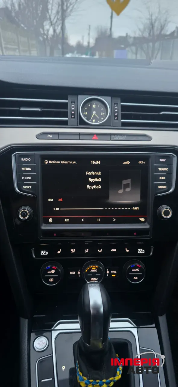 Volkswagen Passat - фото 7