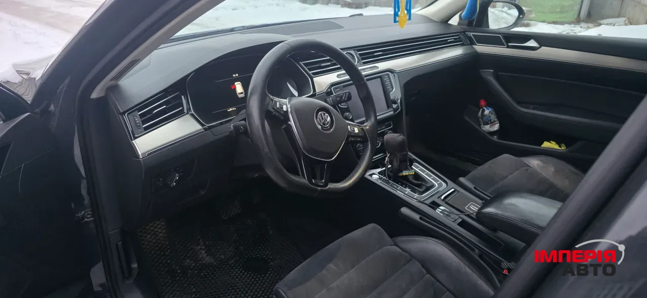 Volkswagen Passat - фото 5