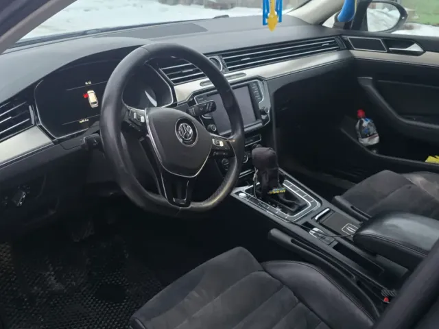 Volkswagen Passat - фото 5