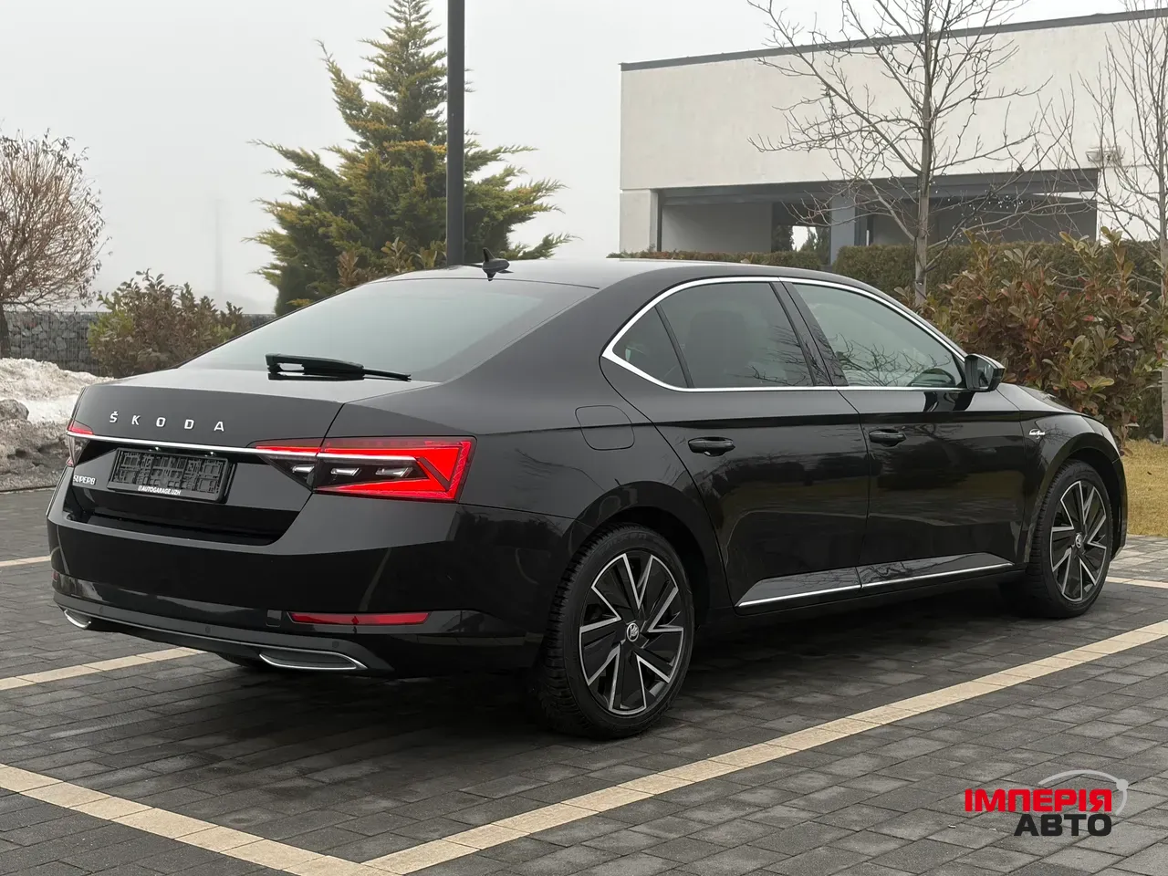 Skoda Superb - фото 17