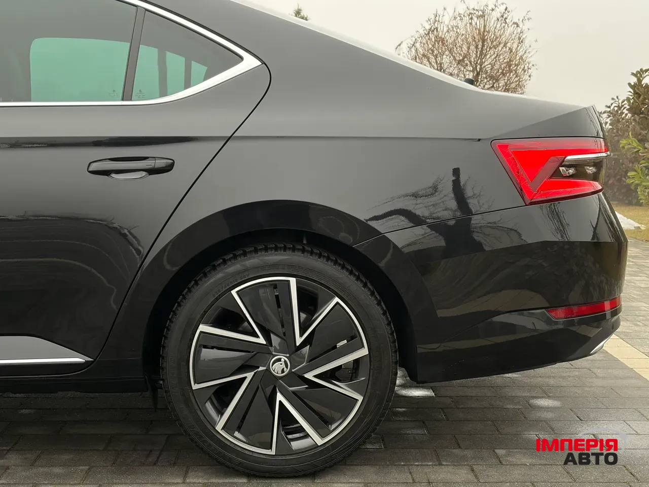 Skoda Superb - фото 14