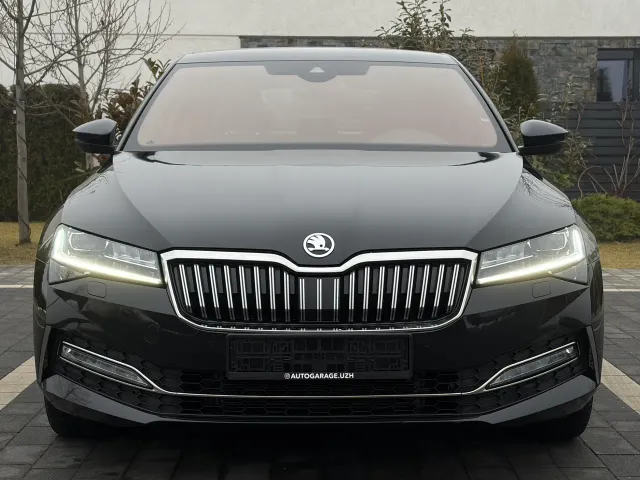 Skoda Superb - фото 4