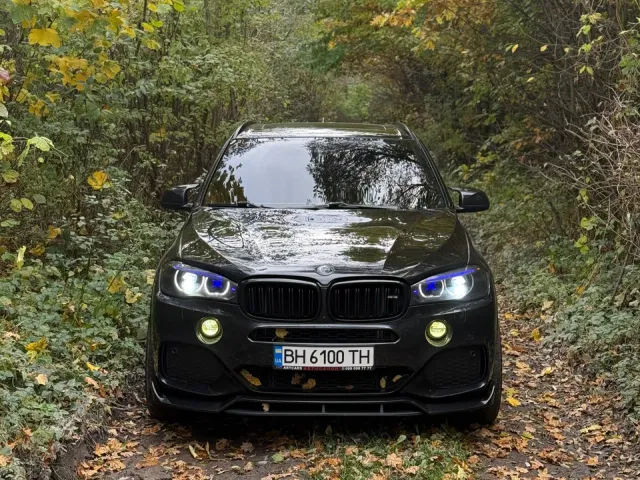 BMW X5 - фото 1