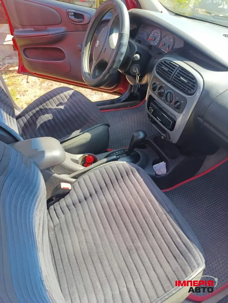 Dodge Neon - фото 6