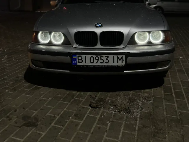 BMW 5 серії - фото 2