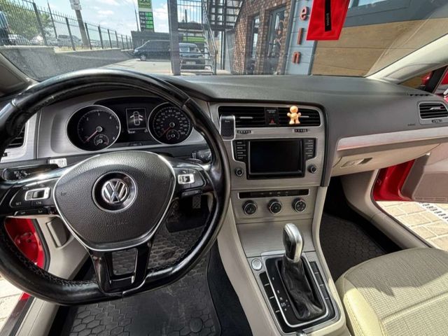 Volkswagen Golf - фото 3