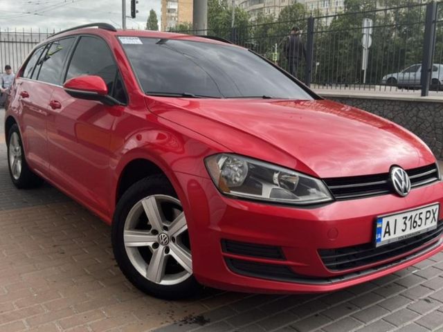 Volkswagen Golf - фото 1