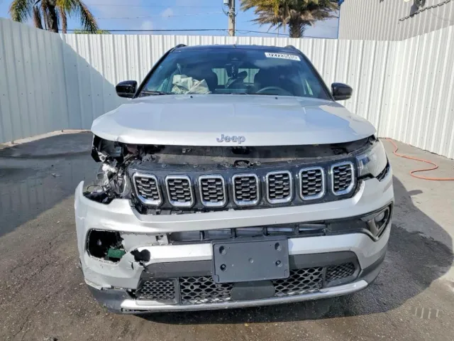 Jeep Compass - фото 5