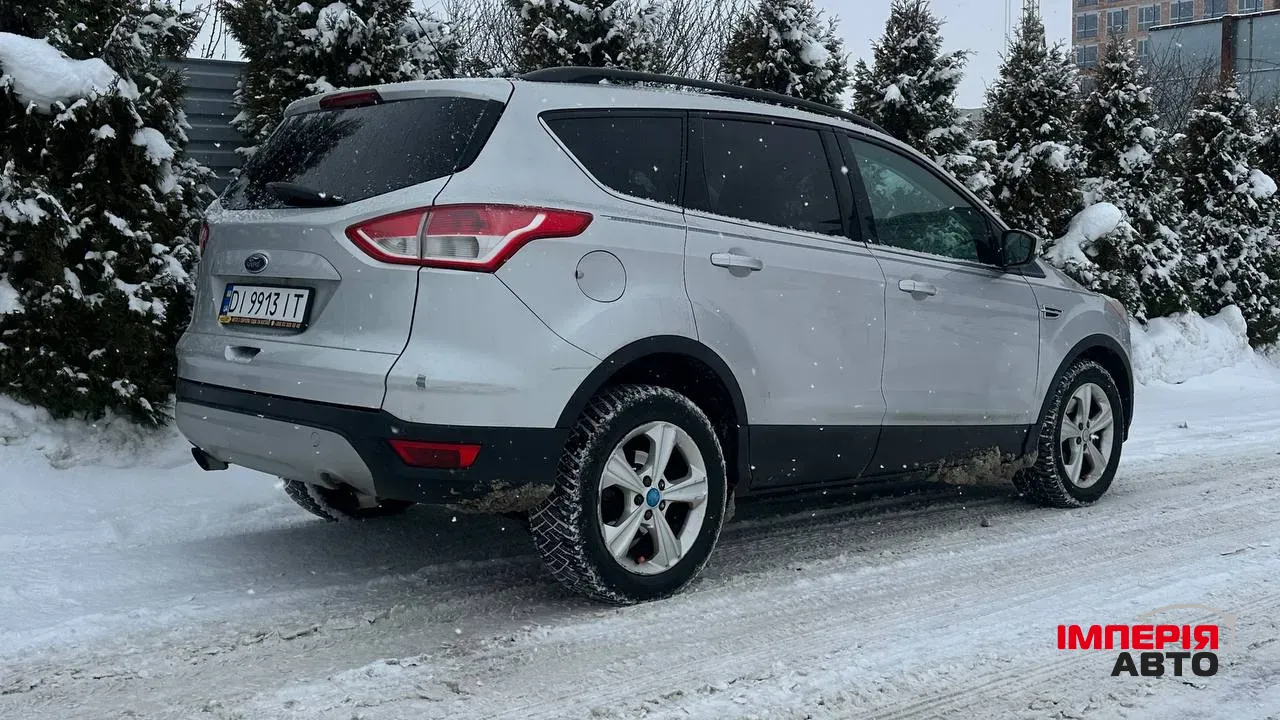 Ford Escape - фото 8