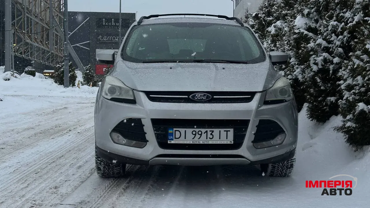 Ford Escape - фото 1