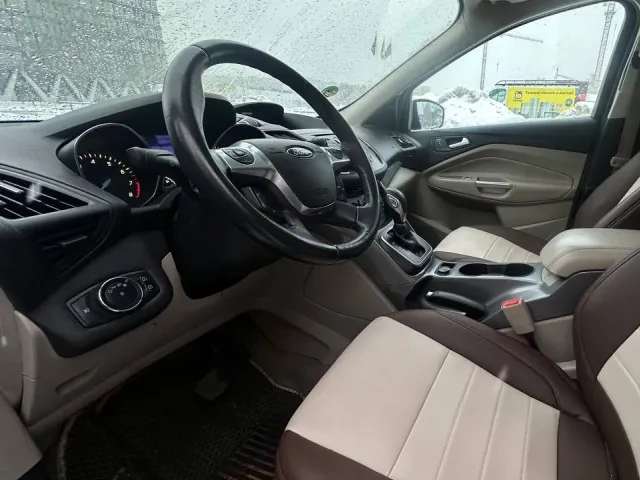 Ford Escape - фото 5