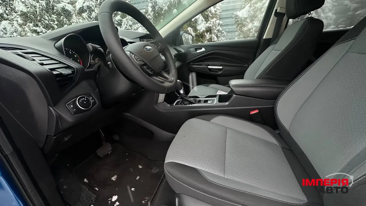 Ford Escape - фото 8