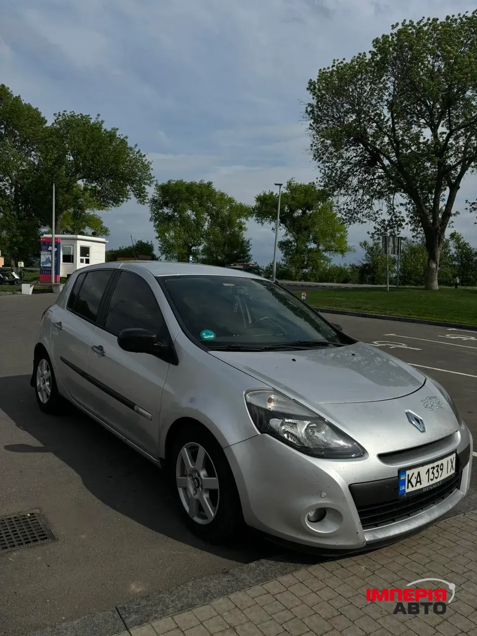 Renault Clio - фото 1