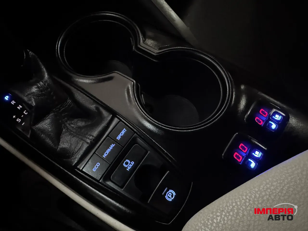 Toyota Camry - фото 9