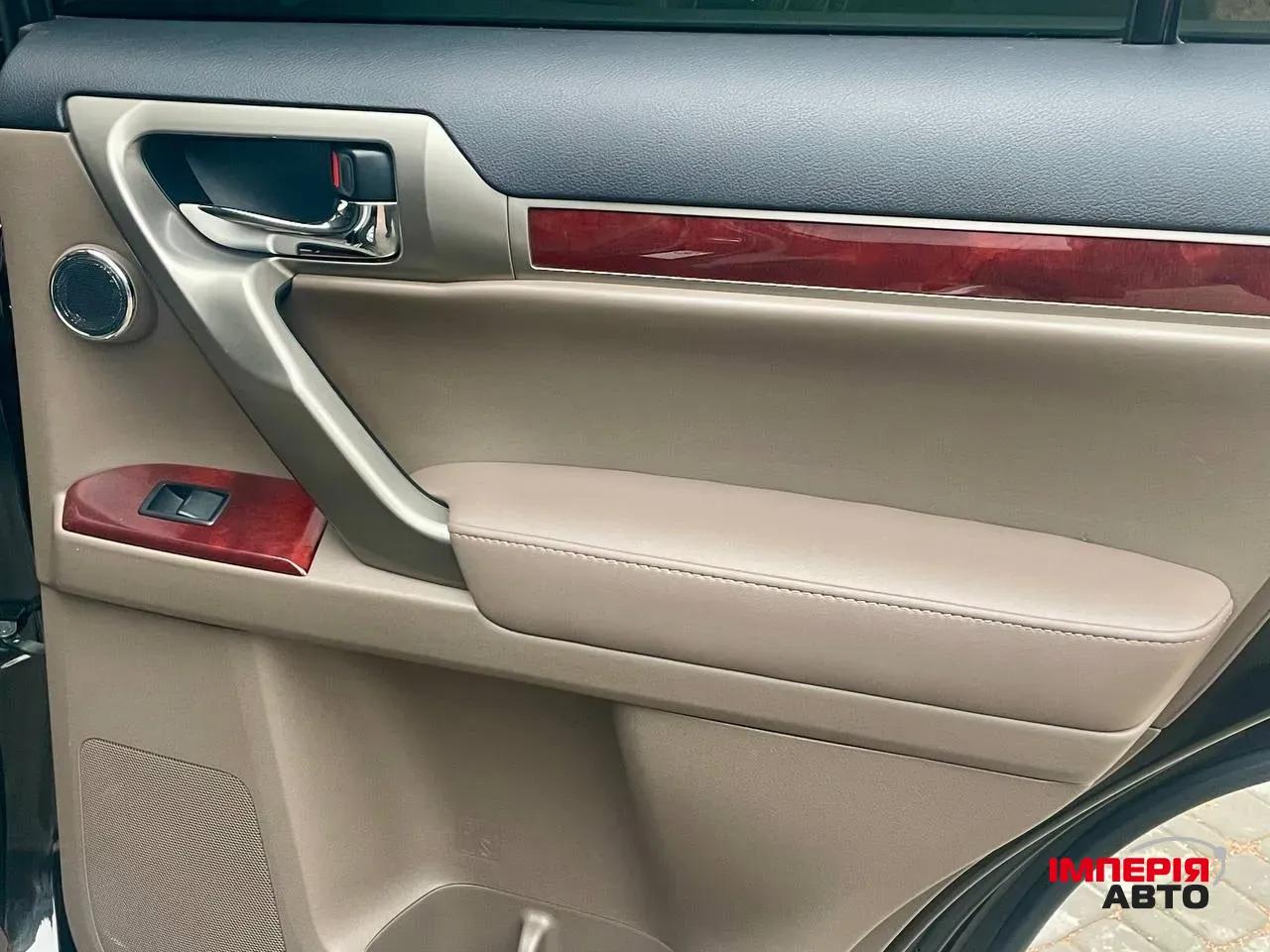 Lexus GX - фото 35