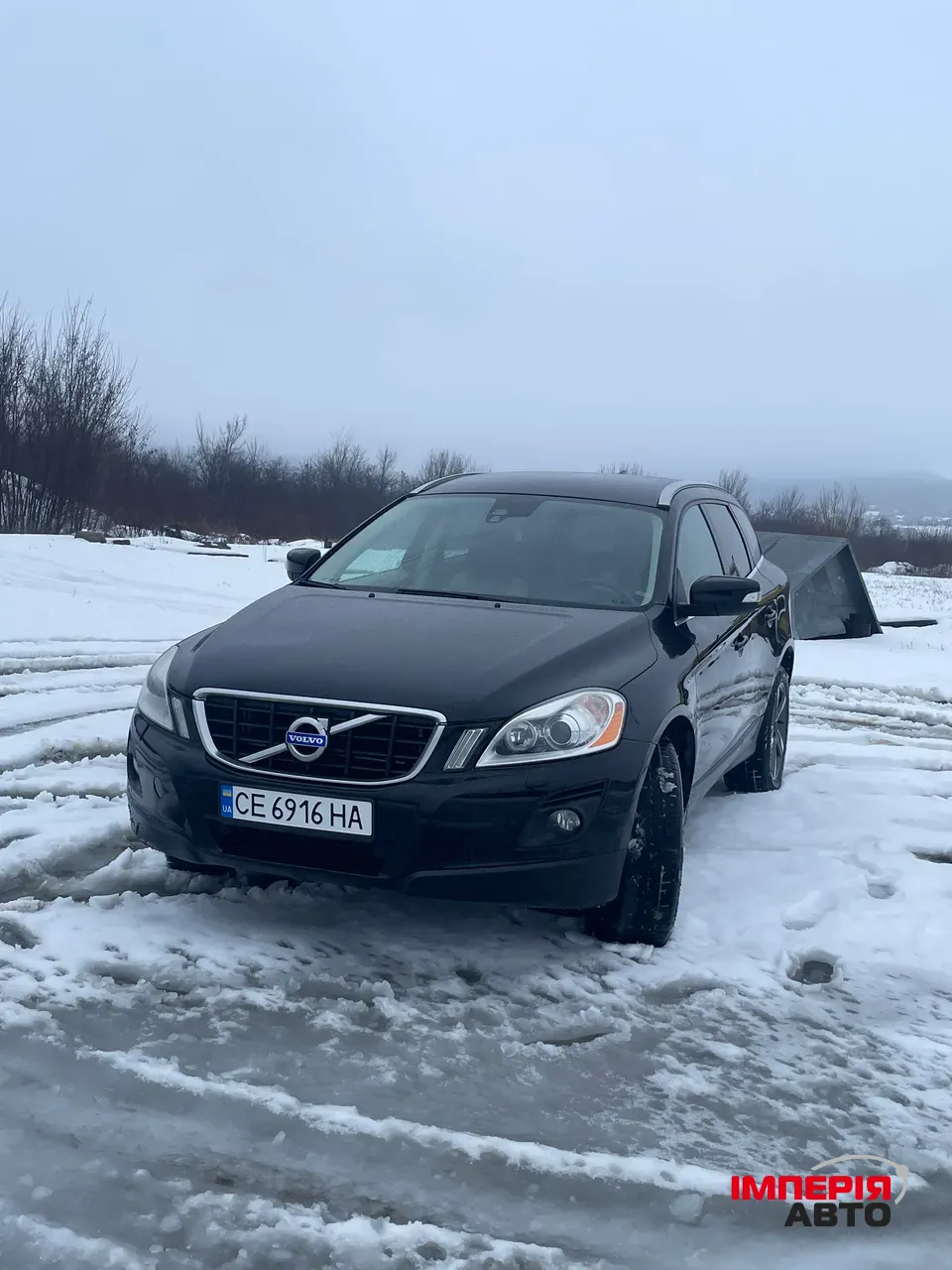 Volvo XC60 - фото 1