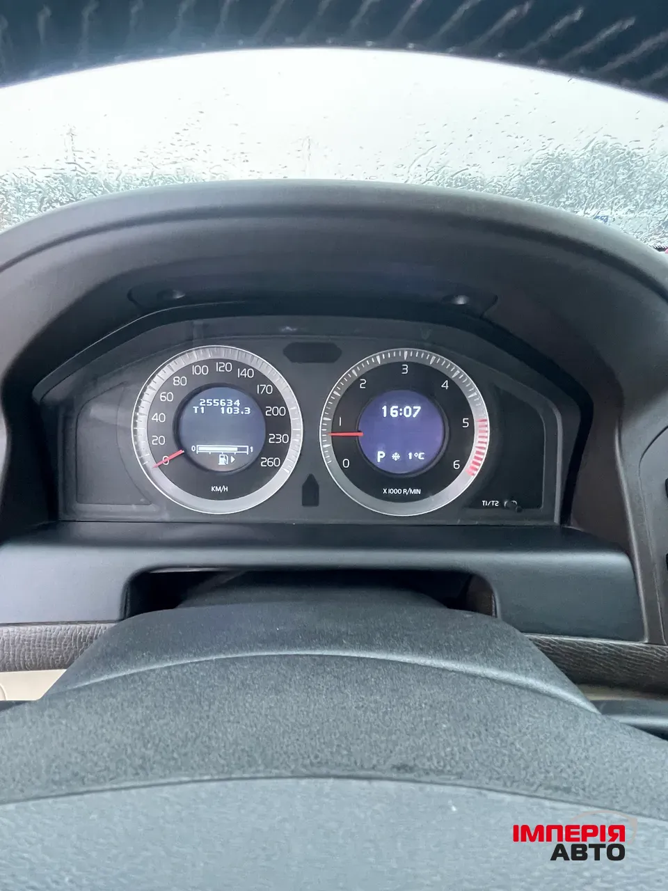 Volvo XC60 - фото 7