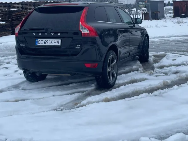 Volvo XC60 - фото 4