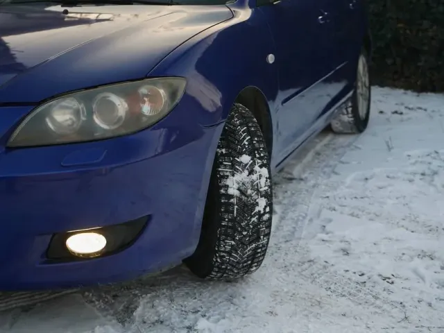 Mazda 3 - фото 3