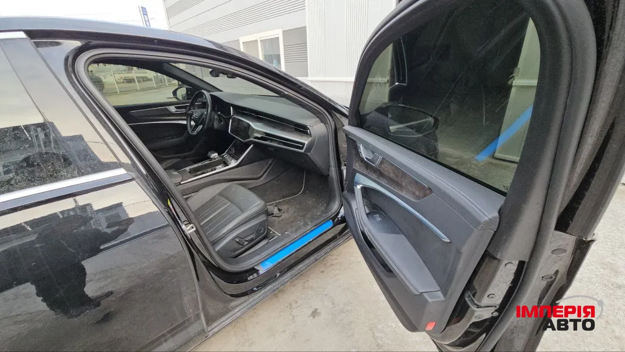 Audi A6 - фото 8
