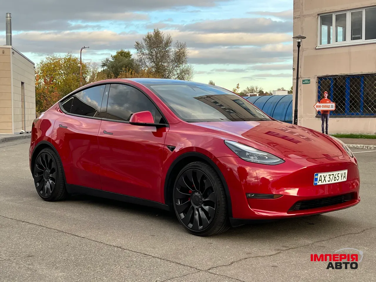 Tesla Model Y - фото 6