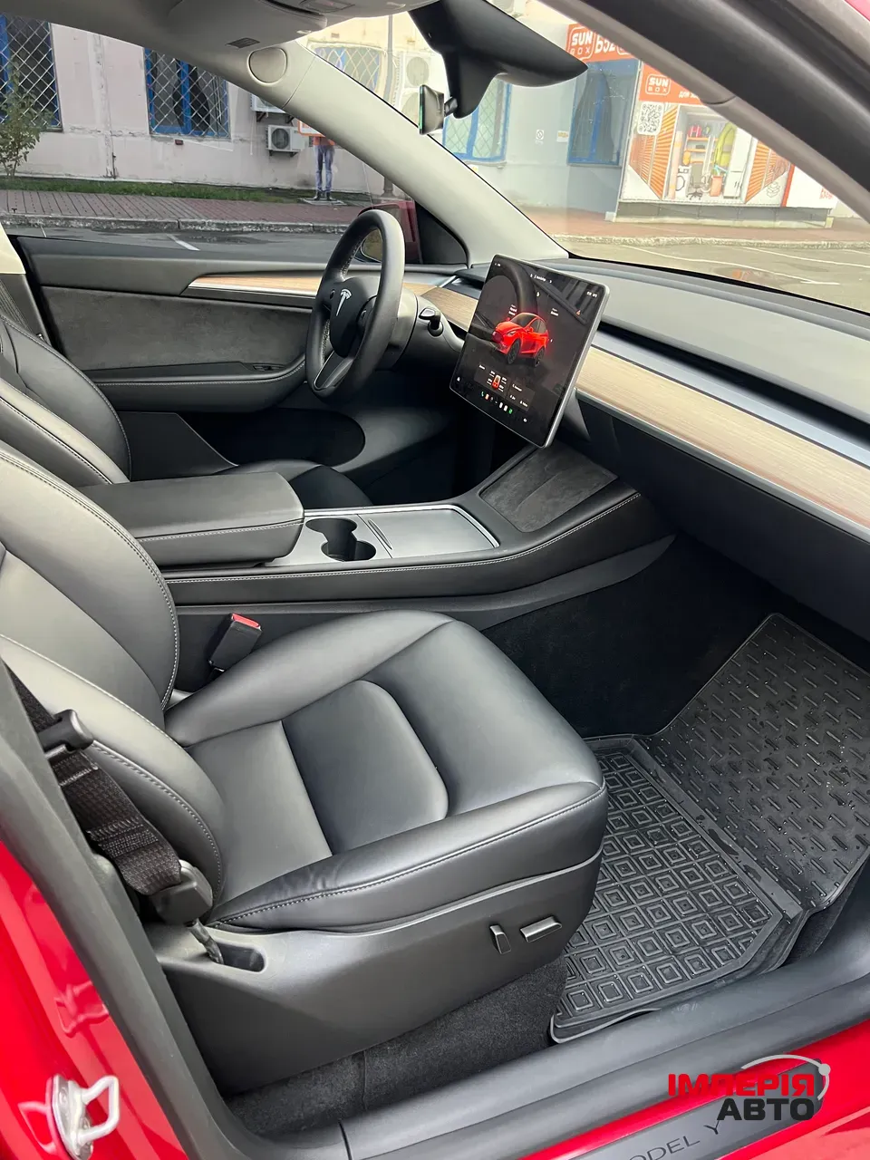 Tesla Model Y - фото 29