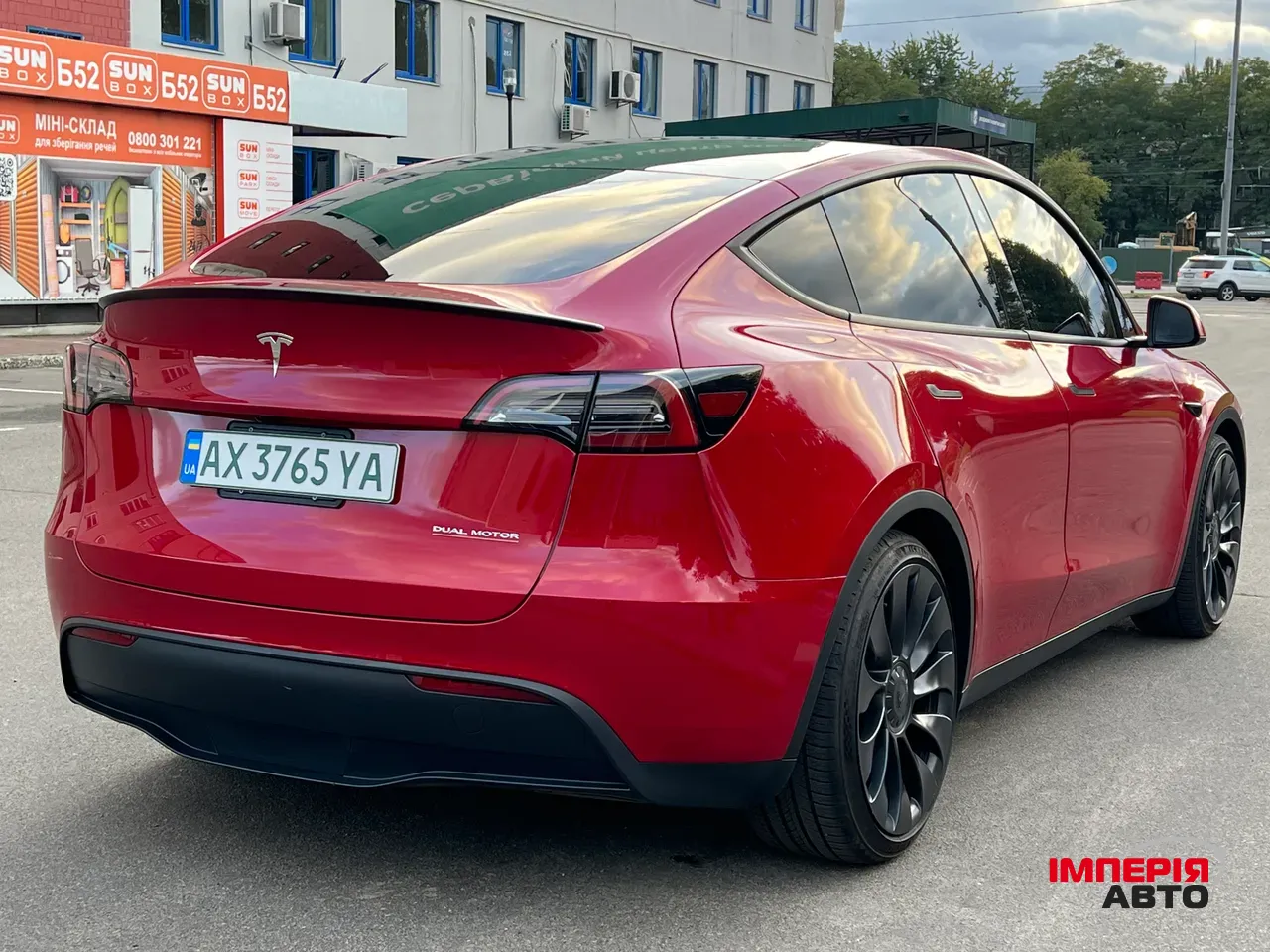 Tesla Model Y - фото 9