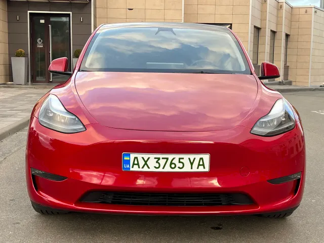 Tesla Model Y - фото 3