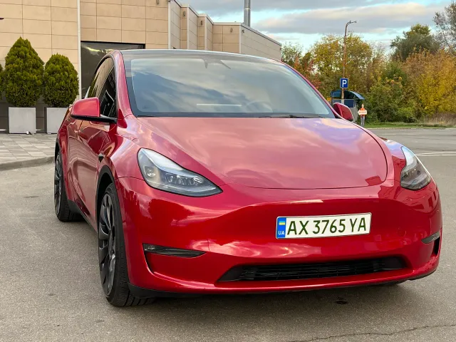 Tesla Model Y - фото 4