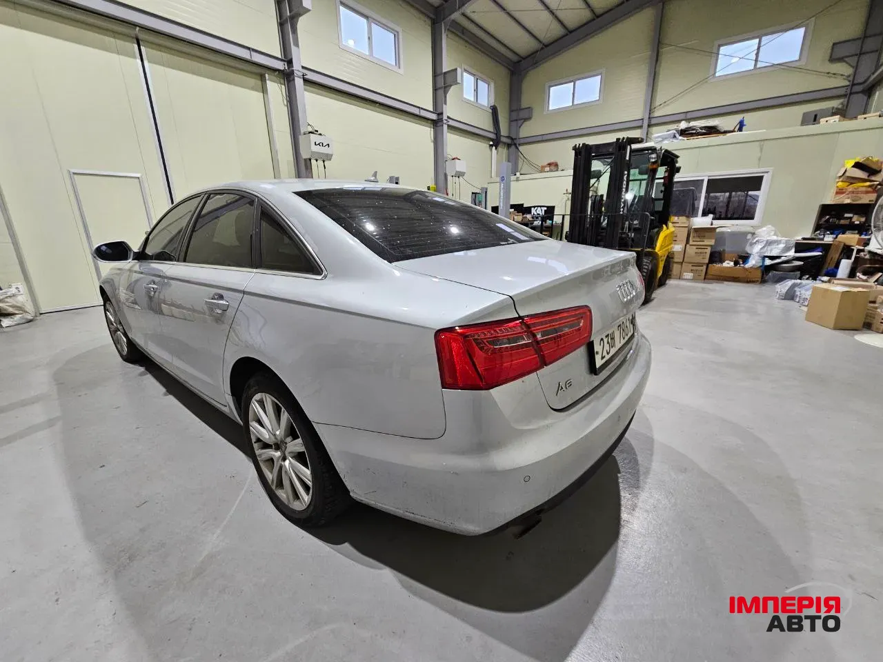 Audi A6 - фото 11