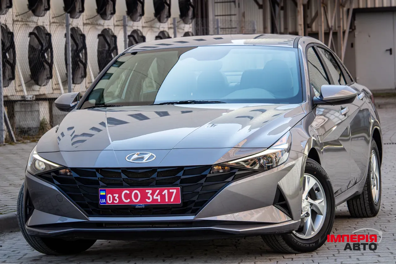 Hyundai Elantra - фото 8