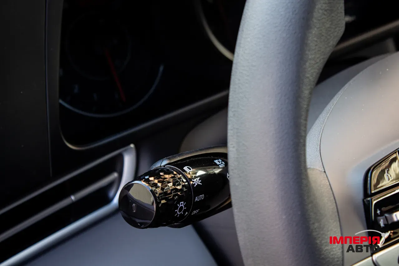 Hyundai Elantra - фото 36