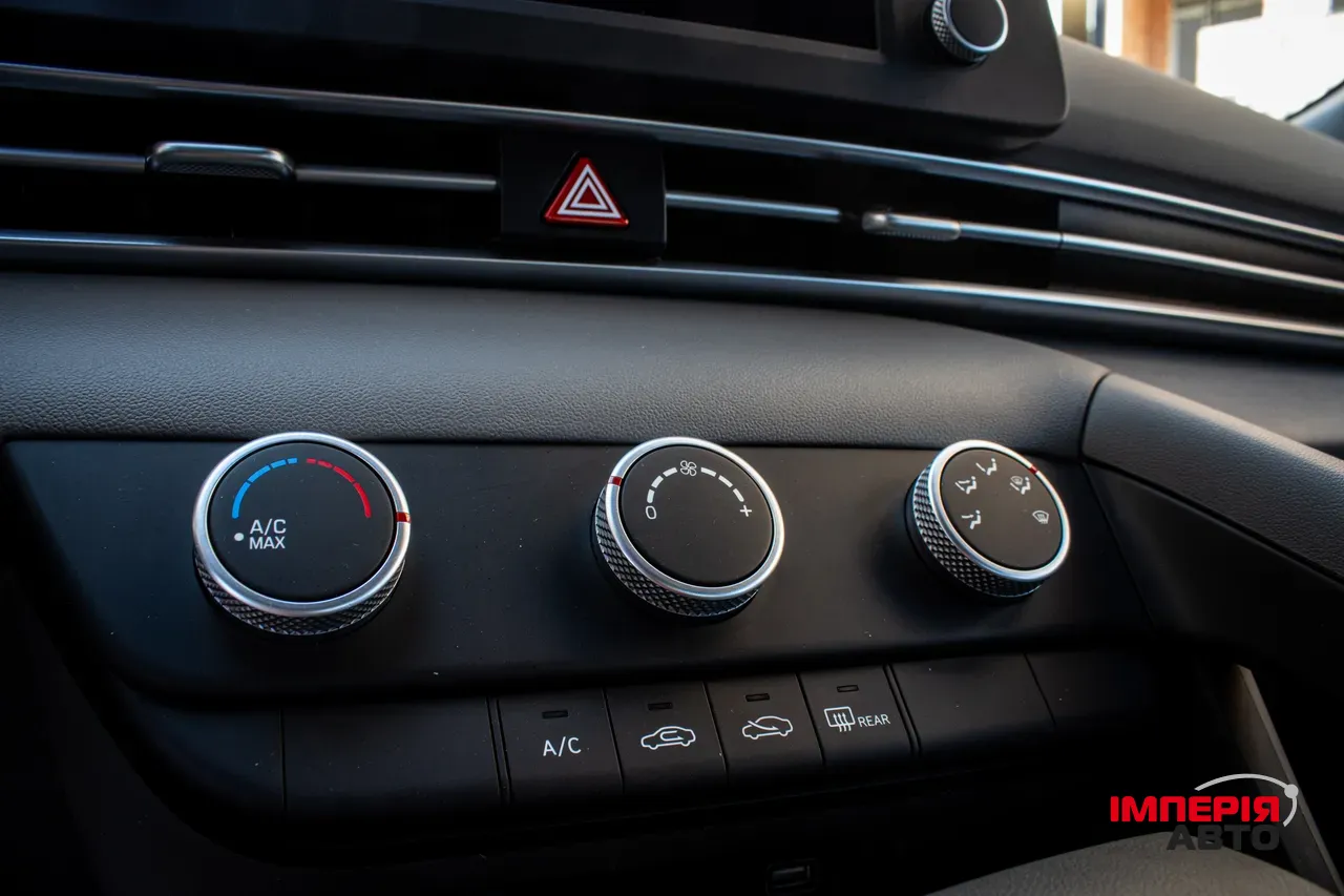 Hyundai Elantra - фото 37