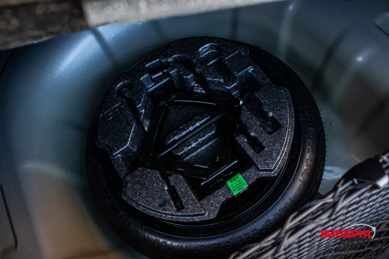 Hyundai Elantra - фото 17