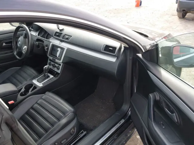 Volkswagen Passat CC - фото 4