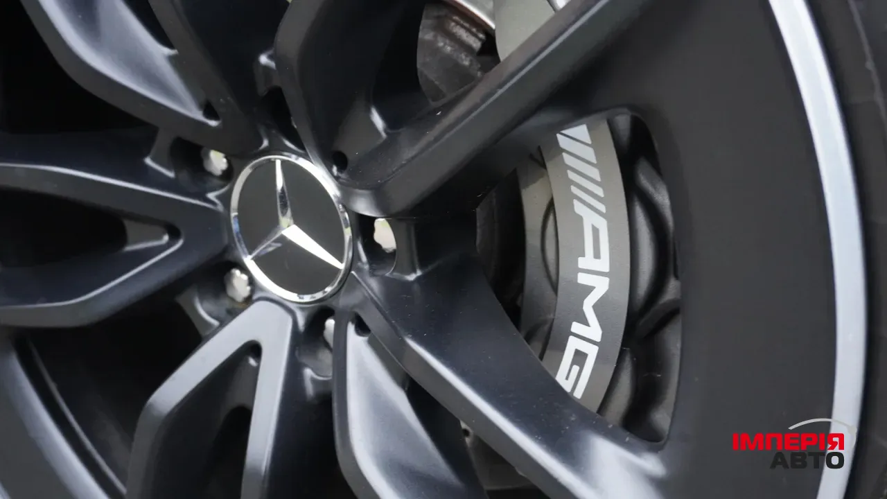 Mercedes-Benz AMG GT - фото 4