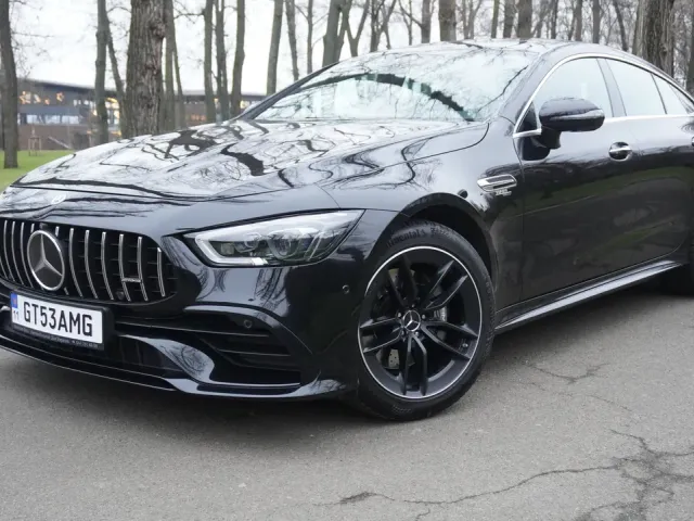 Mercedes-Benz AMG GT - фото 1