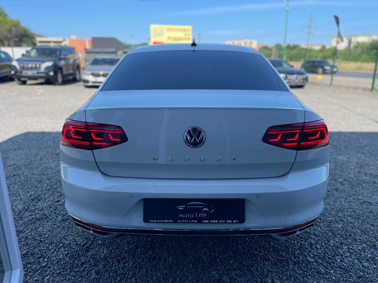 Volkswagen Passat - фото 14