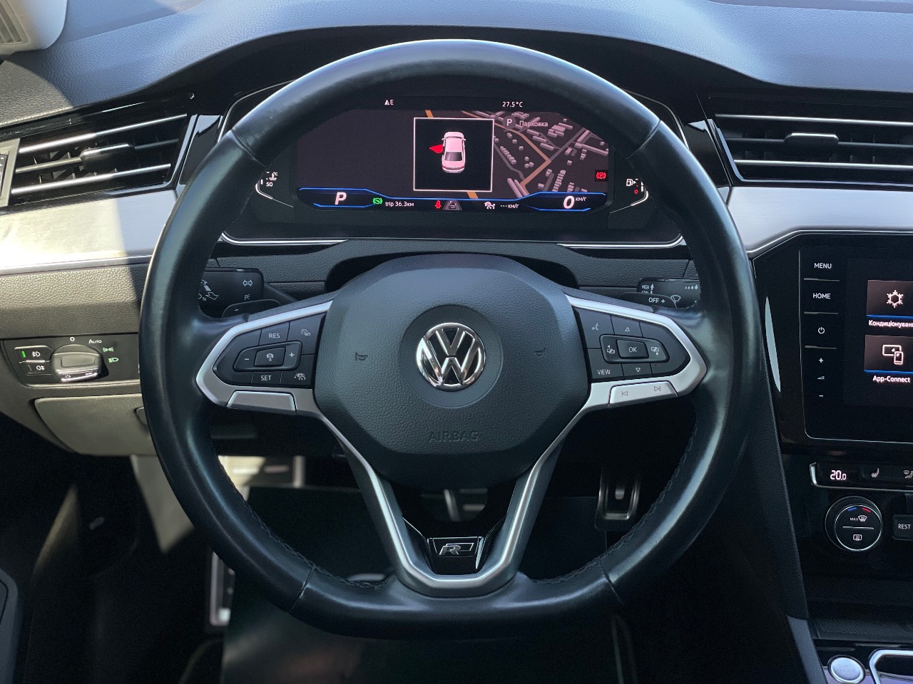 Volkswagen Passat - фото 1