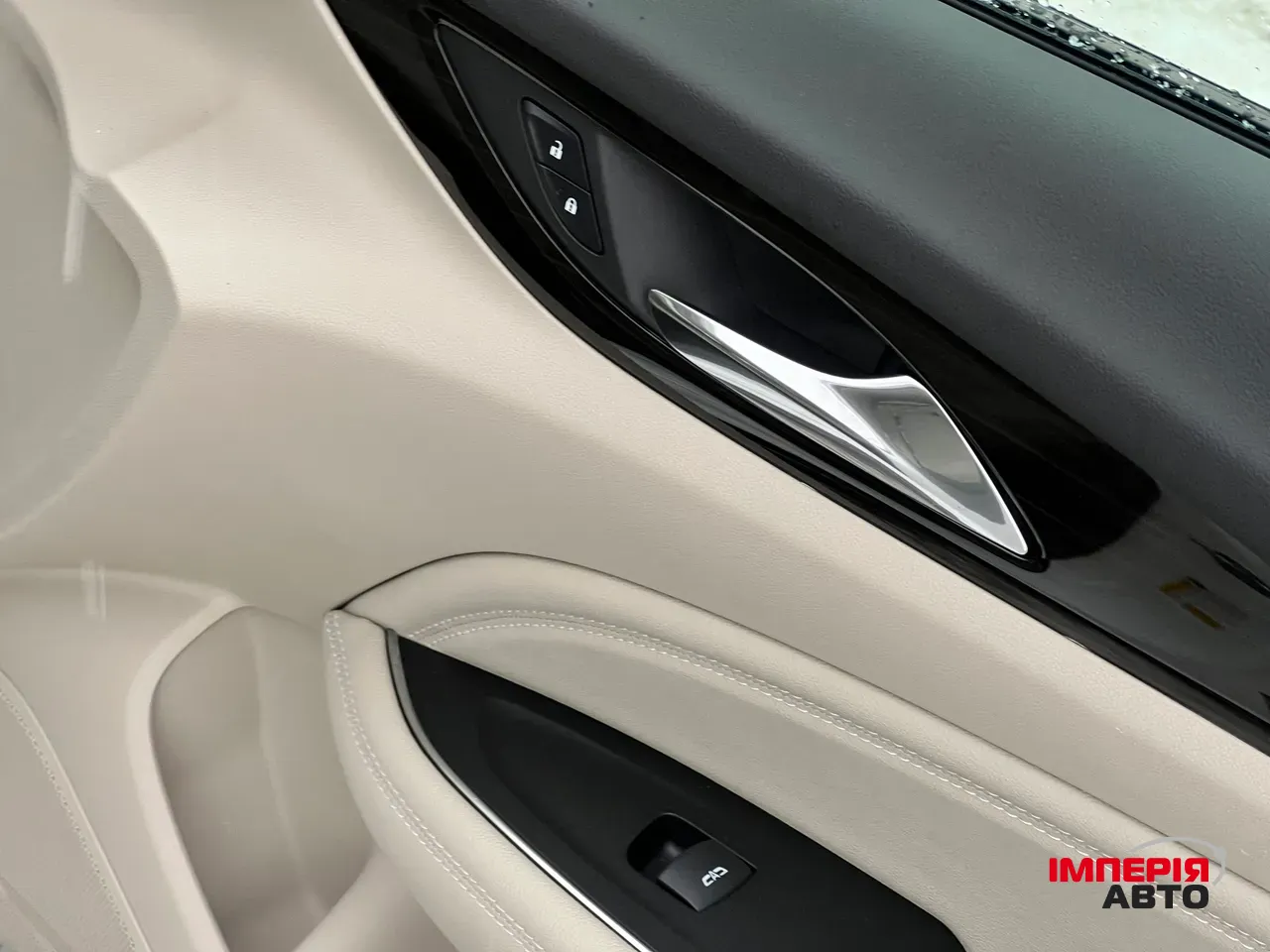 Buick Regal - фото 27