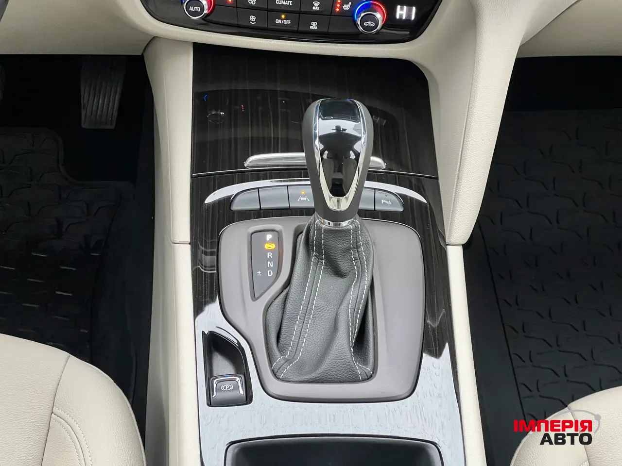 Buick Regal - фото 20