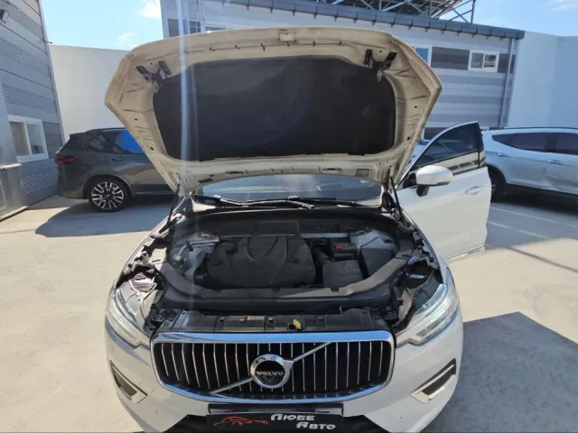 Volvo XC60 - фото 2